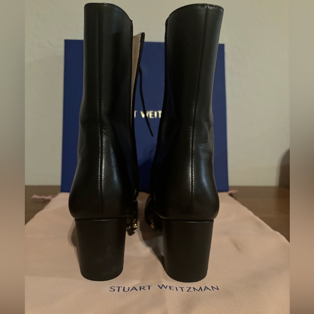 Stuart Weitzman Dark Leather Lace-Up Boots